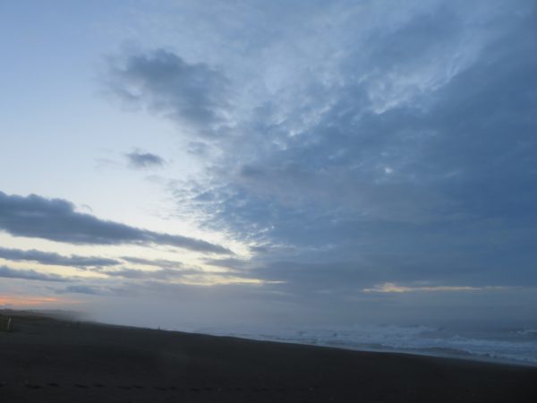 茅ヶ崎の海と空の写真(2022/11/30)