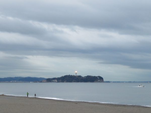 茅ヶ崎の海と空の写真(2022/12/05)
